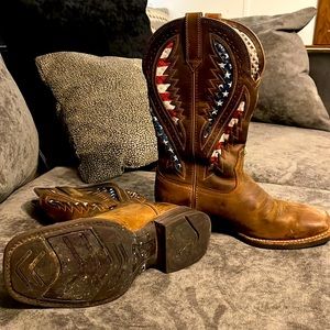 Breathable fabric Ariats Mens boots Size: 9EE
